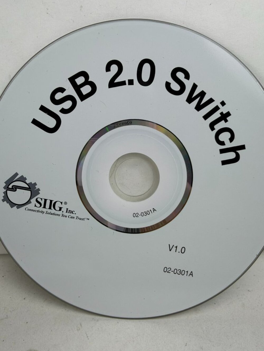 SIIG Inc USB 2.0 Switch Driver CD V1.0 02-0301A Software Disc Light Scratches